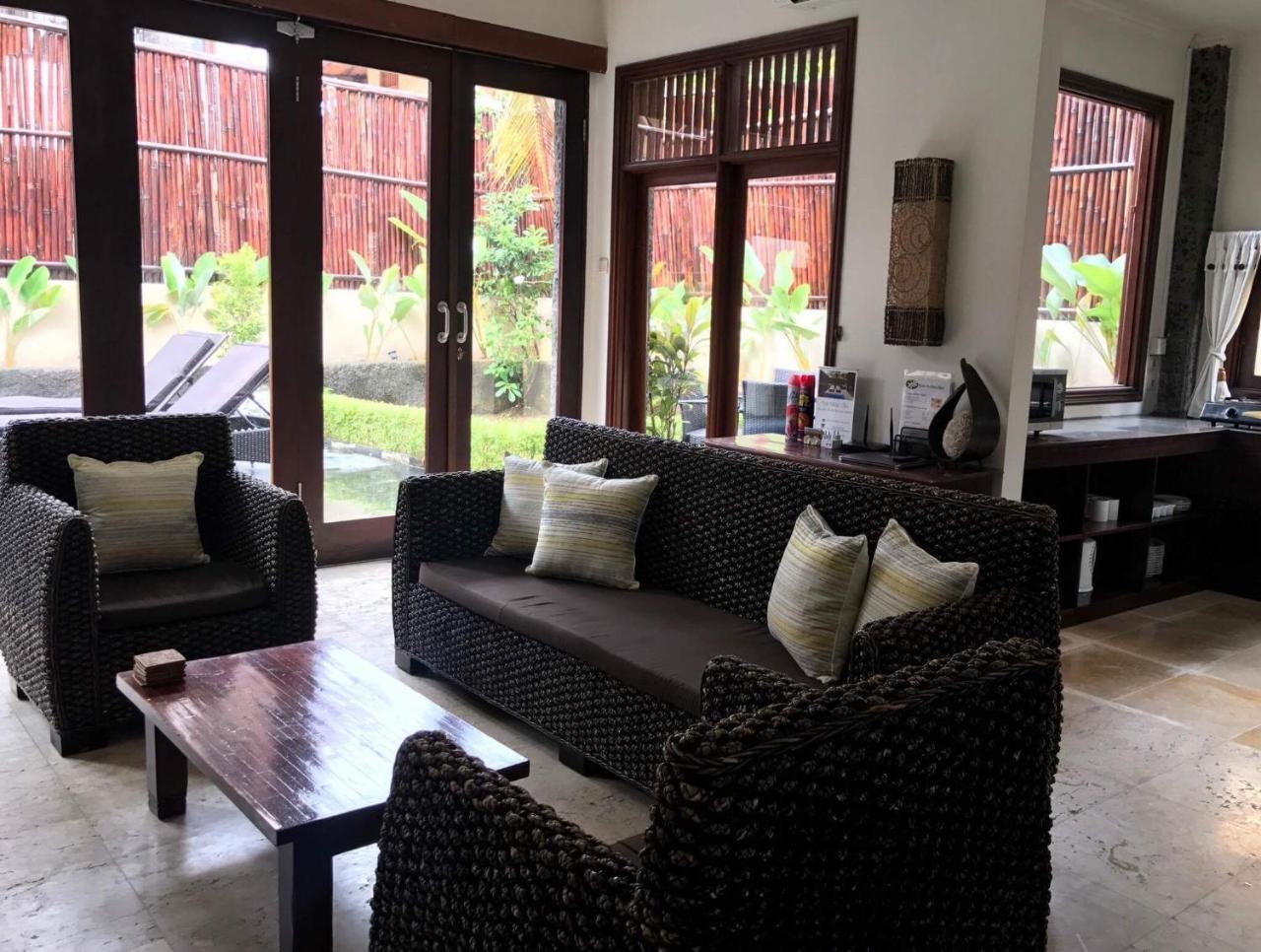 Kuta Holiday Villas Ngoại thất bức ảnh